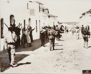 Femmes suppliant les rebelles pour la vie des prisonniers, Constantina, Séville